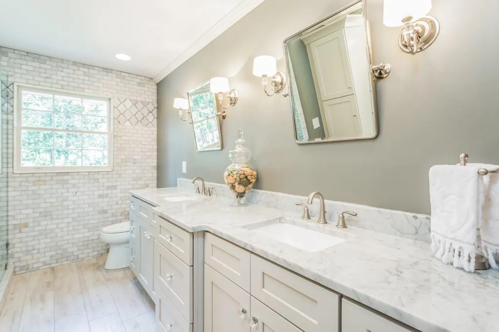 6230 Rivercliffe Drive, Atlanta, Georgia 30328, 5 Bedrooms Bedrooms, ,3 BathroomsBathrooms,Residential,Sold,6230 Rivercliffe Drive,6511245