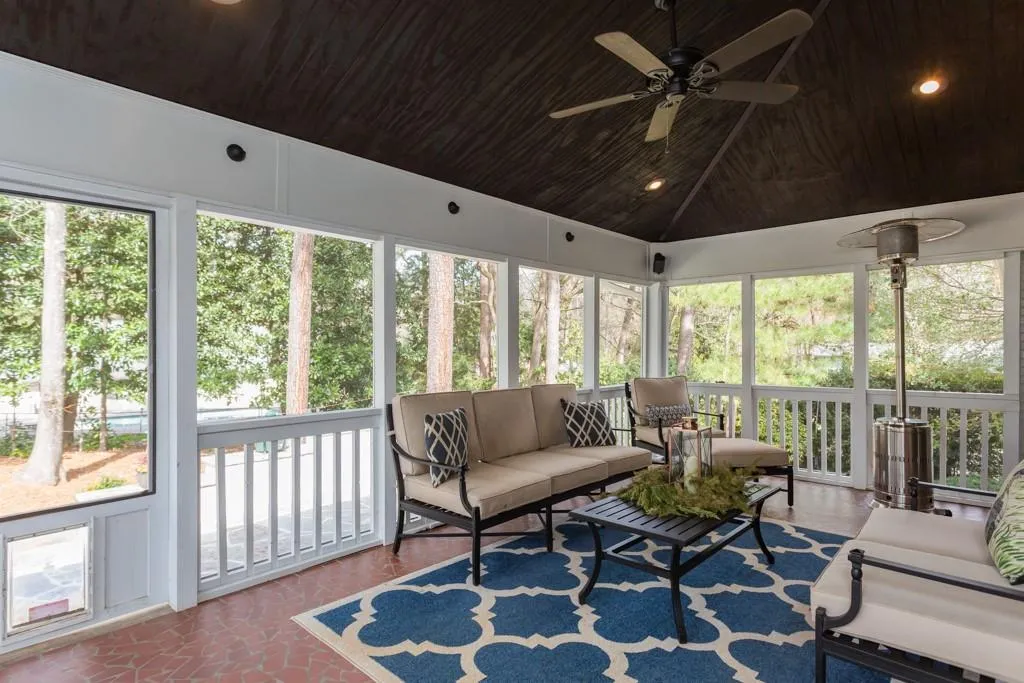 6230 Rivercliffe Drive, Atlanta, Georgia 30328, 5 Bedrooms Bedrooms, ,3 BathroomsBathrooms,Residential,Sold,6230 Rivercliffe Drive,6511245