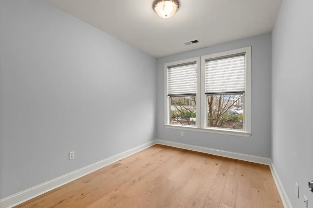 901 Abernathy Road Ne, Sandy Springs, Georgia 30328, 2 Bedrooms Bedrooms, ,2 BathroomsBathrooms,Residential,For Sale,901 Abernathy Road Ne,7536839