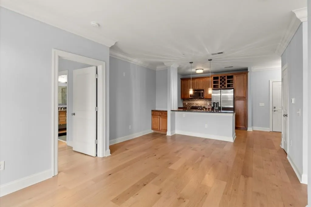 901 Abernathy Road Ne, Sandy Springs, Georgia 30328, 2 Bedrooms Bedrooms, ,2 BathroomsBathrooms,Residential,For Sale,901 Abernathy Road Ne,7536839