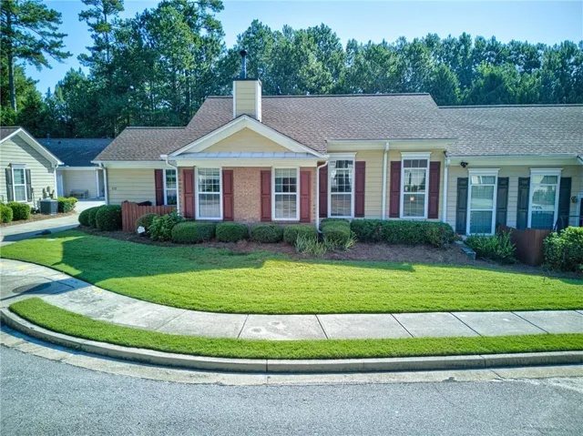 172 Camry Lane, Grayson, Georgia 30017