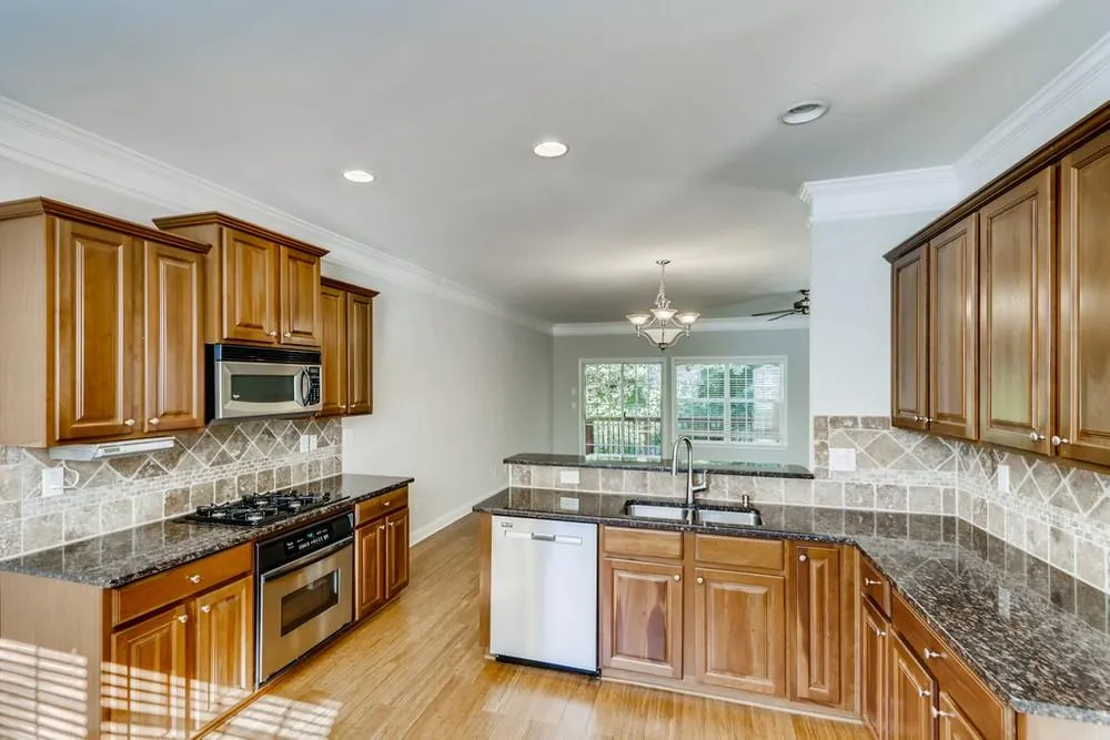 683 Coligny Court, Sandy Springs, Georgia 30350, 3 Bedrooms Bedrooms, ,3 BathroomsBathrooms,Residential,Sold,683 Coligny Court,6947799