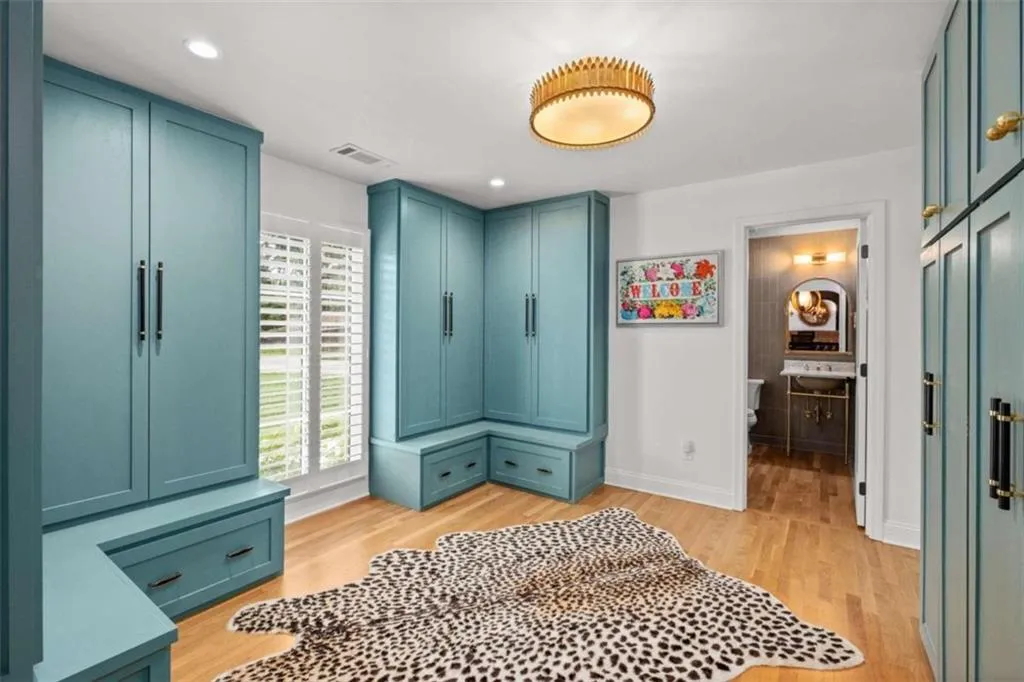 65 Barbara, Atlanta, Georgia 30327, 4 Bedrooms Bedrooms, ,5 BathroomsBathrooms,Residential,Sold,65 Barbara,6944074