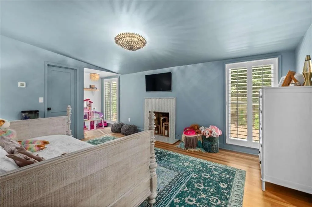 65 Barbara, Atlanta, Georgia 30327, 4 Bedrooms Bedrooms, ,5 BathroomsBathrooms,Residential,Sold,65 Barbara,6944074