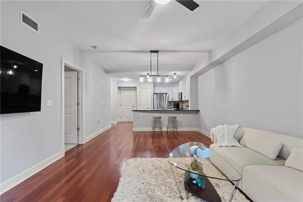 200 River Vista Unit 240, Atlanta, Georgia 30339, 1 Bedroom Bedrooms, ,1 BathroomBathrooms,Residential,For Sale,200 River Vista Unit 240,7754130