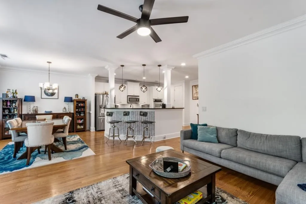 8055 Glisten Avenue, Sandy Springs, Georgia 30328, 3 Bedrooms Bedrooms, ,3 BathroomsBathrooms,Residential,Sold,8055 Glisten Avenue,7079685 8055 Glisten Avenue, Sandy Springs, Georgia 30328, 3 Bedrooms Bedrooms, ,3 BathroomsBathrooms,Residential,Sold,8055 Glisten Avenue,7079685