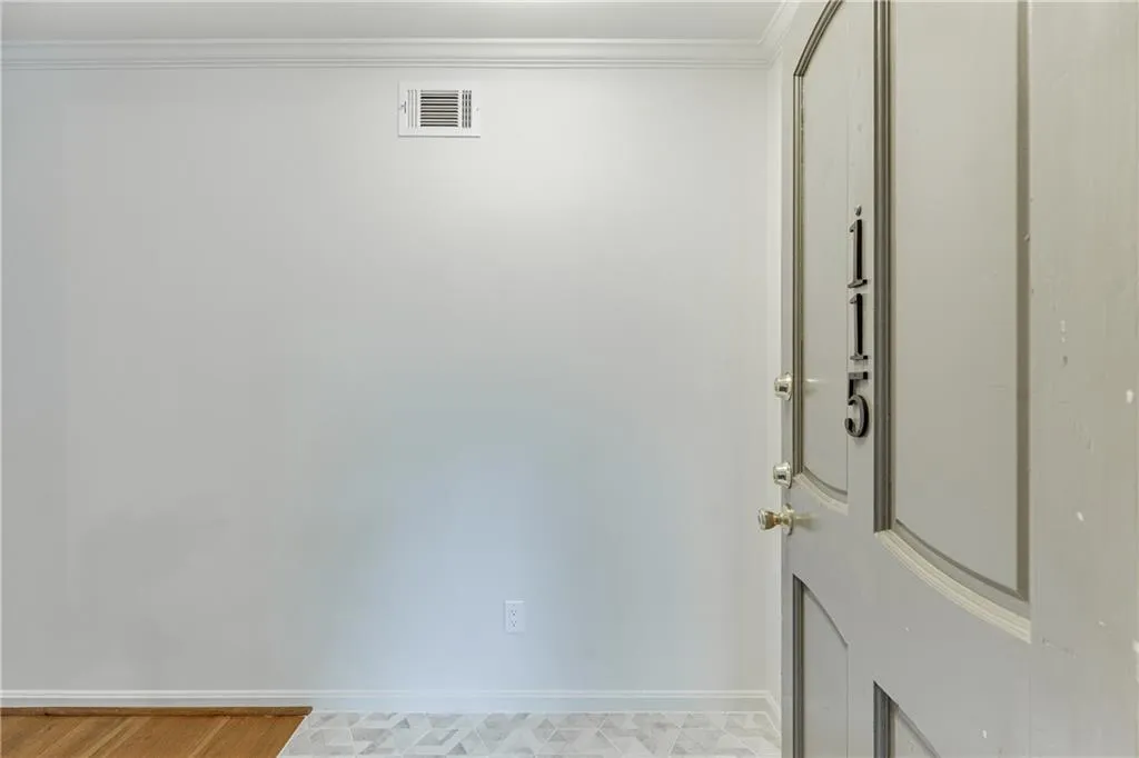 115 Woodmere Square Nw Unit 115, Atlanta, Georgia 30327, 3 Bedrooms Bedrooms, ,2 BathroomsBathrooms,Residential,For Sale,115 Woodmere Square Nw Unit 115,7551025