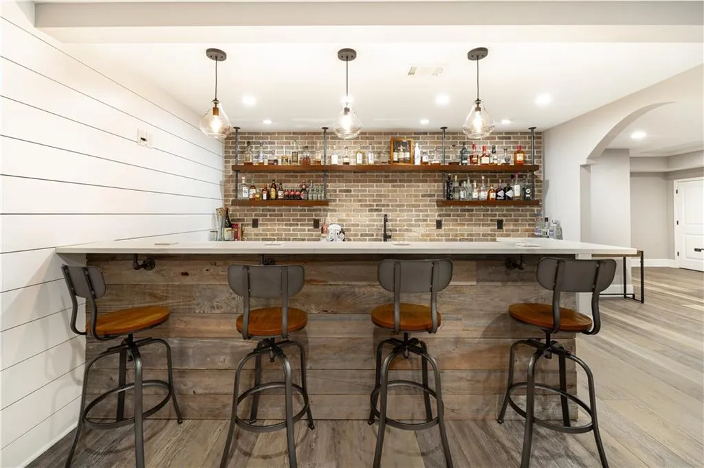 7740 Stratford Lane, Sandy Springs, Georgia 30350, 5 Bedrooms Bedrooms, ,4 BathroomsBathrooms,Residential,Sold,7740 Stratford Lane,6850626