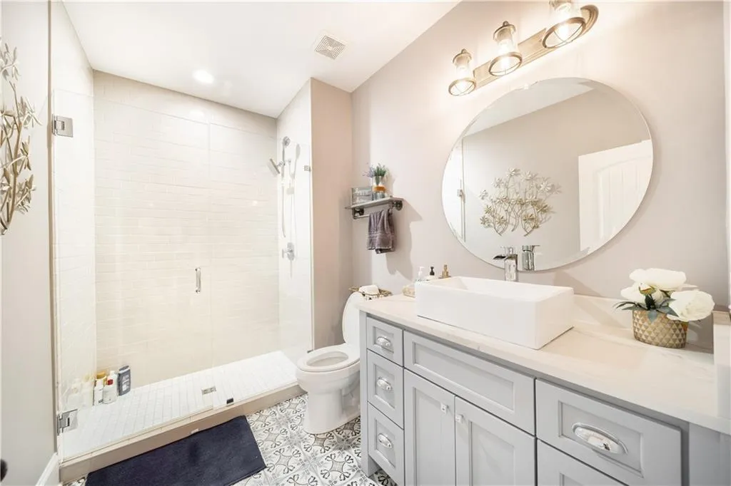 7740 Stratford Lane, Sandy Springs, Georgia 30350, 5 Bedrooms Bedrooms, ,4 BathroomsBathrooms,Residential,Sold,7740 Stratford Lane,6850626