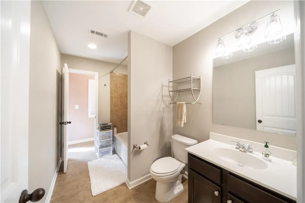 7740 Stratford Lane, Sandy Springs, Georgia 30350, 5 Bedrooms Bedrooms, ,4 BathroomsBathrooms,Residential,Sold,7740 Stratford Lane,6850626