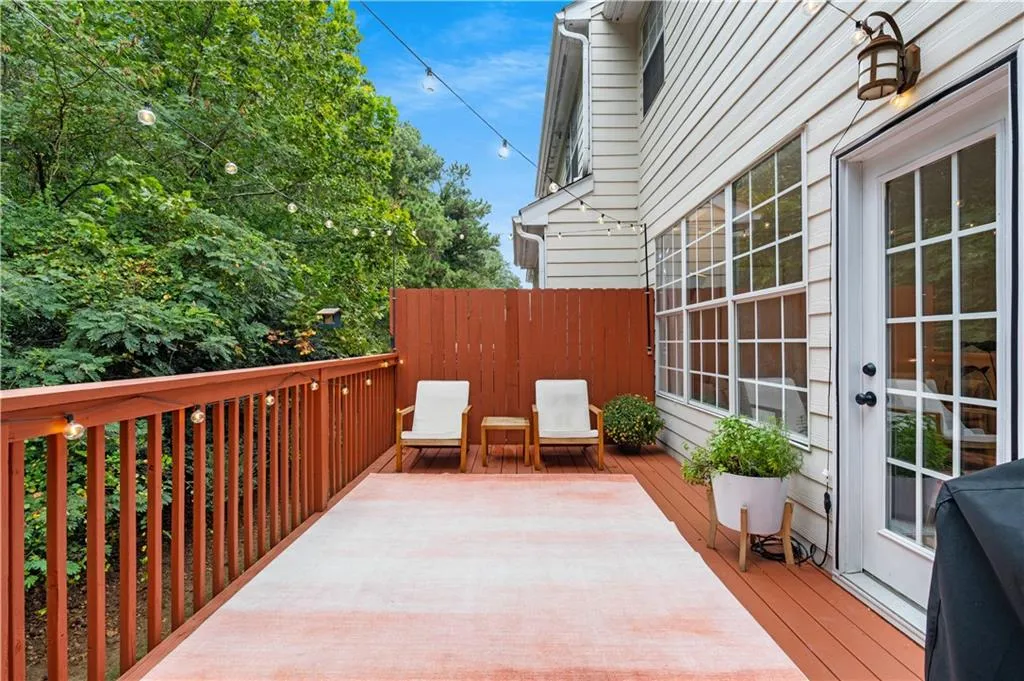 3743 Chattahoochee Summit Drive Se Unit 2, Atlanta, Georgia 30339, 3 Bedrooms Bedrooms, ,3 BathroomsBathrooms,Residential,For Sale,3743 Chattahoochee Summit Drive Se Unit 2,7663971