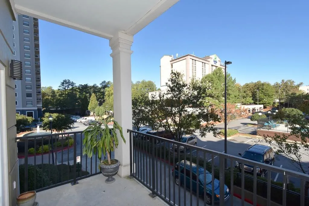 799 Hammond Drive Unit 111, Atlanta, Georgia 30328, 2 Bedrooms Bedrooms, ,2 BathroomsBathrooms,Residential,Sold,799 Hammond Drive Unit 111,5609832