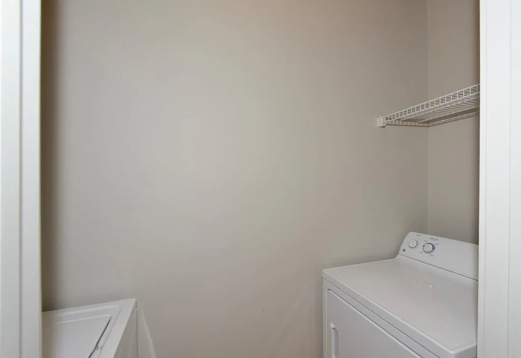 799 Hammond Drive Unit 111, Atlanta, Georgia 30328, 2 Bedrooms Bedrooms, ,2 BathroomsBathrooms,Residential,Sold,799 Hammond Drive Unit 111,5609832