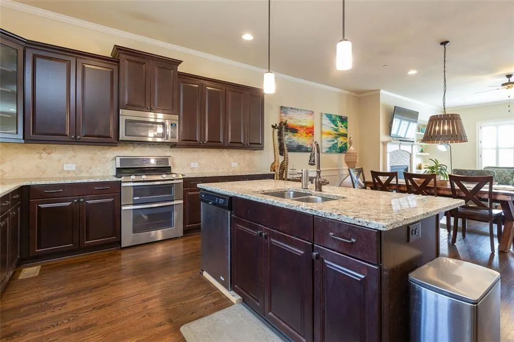 970 Thibideau Court, Sandy Springs, Georgia 30328, 3 Bedrooms Bedrooms, ,3 BathroomsBathrooms,Residential,Sold,970 Thibideau Court,6897020 970 Thibideau Court, Sandy Springs, Georgia 30328, 3 Bedrooms Bedrooms, ,3 BathroomsBathrooms,Residential,Sold,970 Thibideau Court,6897020