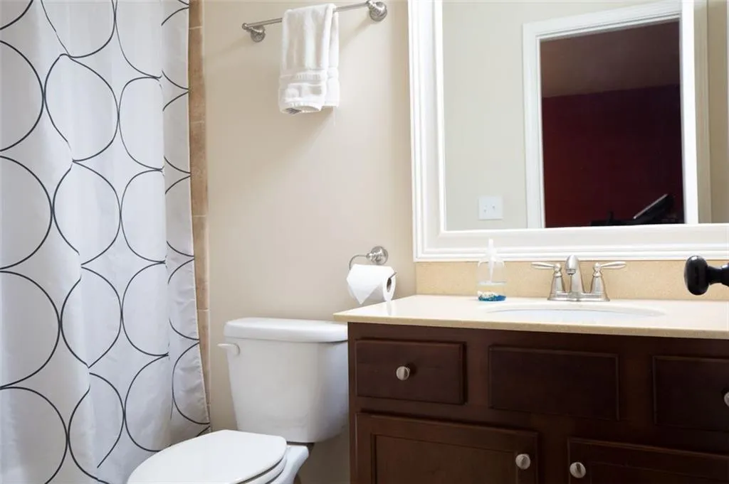 970 Thibideau Court, Sandy Springs, Georgia 30328, 3 Bedrooms Bedrooms, ,3 BathroomsBathrooms,Residential,Sold,970 Thibideau Court,6897020 970 Thibideau Court, Sandy Springs, Georgia 30328, 3 Bedrooms Bedrooms, ,3 BathroomsBathrooms,Residential,Sold,970 Thibideau Court,6897020