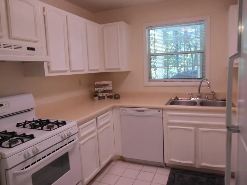 1307 Natchez Trace Unit 1307, Sandy Springs, Georgia 30350, 2 Bedrooms Bedrooms, ,1 BathroomBathrooms,Residential,Sold,1307 Natchez Trace Unit 1307,5672813 1307 Natchez Trace Unit 1307, Sandy Springs, Georgia 30350, 2 Bedrooms Bedrooms, ,1 BathroomBathrooms,Residential,Sold,1307 Natchez Trace Unit 1307,5672813