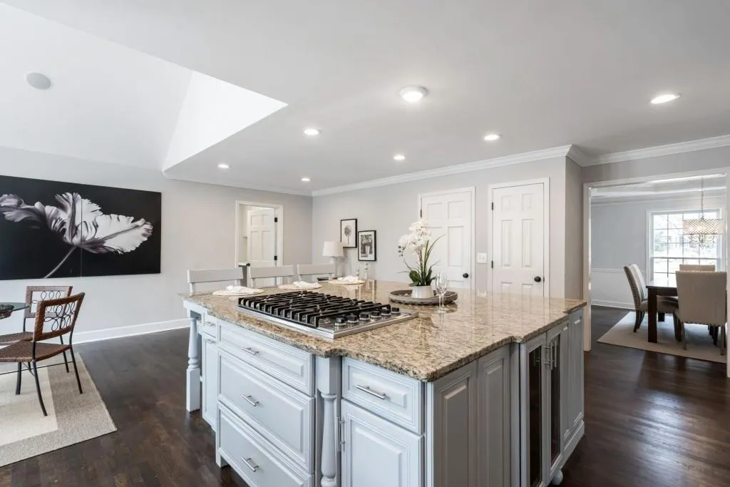 125 Old Campus Court, Sandy Springs, Georgia 30328, 5 Bedrooms Bedrooms, ,3 BathroomsBathrooms,Residential,Sold,125 Old Campus Court,6703611