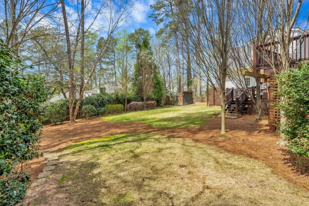 125 Old Campus Court, Sandy Springs, Georgia 30328, 5 Bedrooms Bedrooms, ,3 BathroomsBathrooms,Residential,Sold,125 Old Campus Court,6703611
