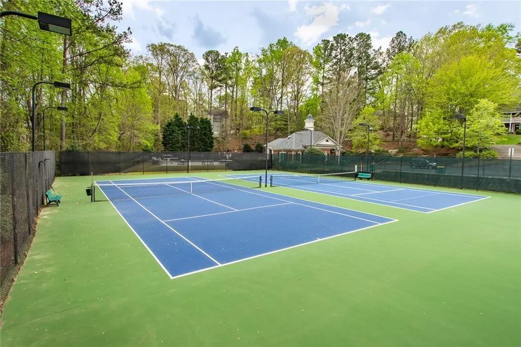 125 Old Campus Court, Sandy Springs, Georgia 30328, 5 Bedrooms Bedrooms, ,3 BathroomsBathrooms,Residential,Sold,125 Old Campus Court,6703611