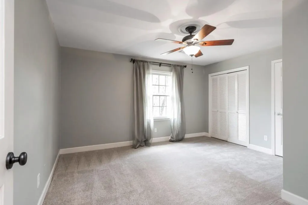 125 Old Campus Court, Sandy Springs, Georgia 30328, 5 Bedrooms Bedrooms, ,3 BathroomsBathrooms,Residential,Sold,125 Old Campus Court,6703611