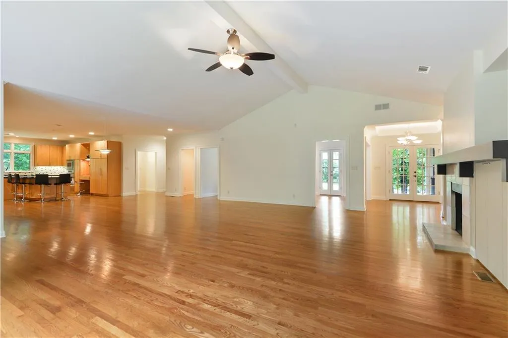 1155 Kingston Drive Ne, Atlanta, Georgia 30342, 5 Bedrooms Bedrooms, ,4 BathroomsBathrooms,Residential,Sold,1155 Kingston Drive Ne,6056736