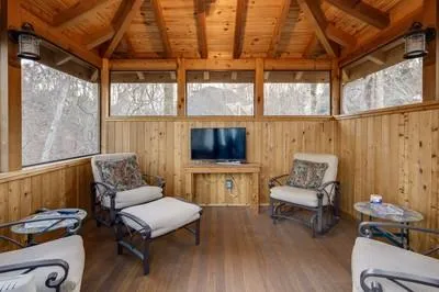 2900 Coles Way, Sandy Springs, Georgia 30350, 4 Bedrooms Bedrooms, ,5 BathroomsBathrooms,Residential,Sold,2900 Coles Way,6842063