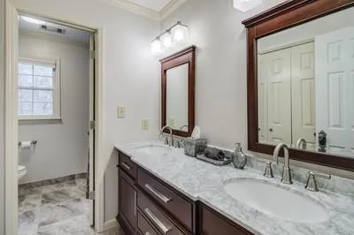 2900 Coles Way, Sandy Springs, Georgia 30350, 4 Bedrooms Bedrooms, ,5 BathroomsBathrooms,Residential,Sold,2900 Coles Way,6842063