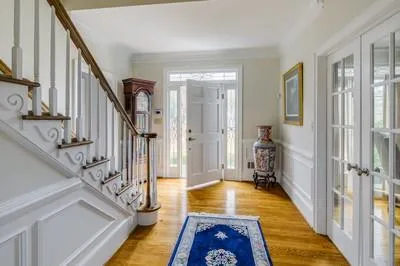 2900 Coles Way, Sandy Springs, Georgia 30350, 4 Bedrooms Bedrooms, ,5 BathroomsBathrooms,Residential,Sold,2900 Coles Way,6842063