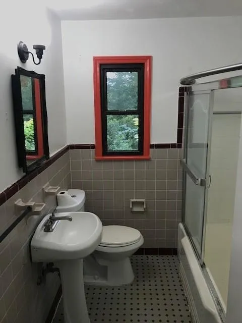 491 Johnson Ferry Road Ne, Sandy Springs, Georgia 30328, 3 Bedrooms Bedrooms, ,2 BathroomsBathrooms,Residential,Sold,491 Johnson Ferry Road Ne,6710389