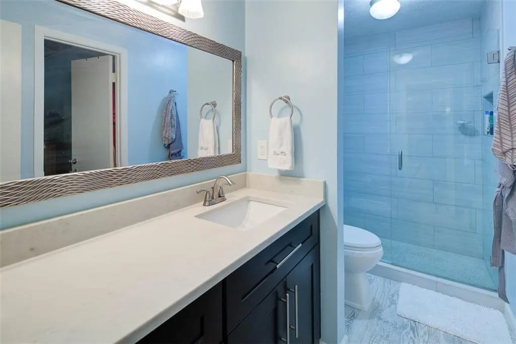 8740 Roswell Road Unit 1d, Atlanta, Georgia 30350, 2 Bedrooms Bedrooms, ,2 BathroomsBathrooms,Residential,Sold,8740 Roswell Road Unit 1d,6636669