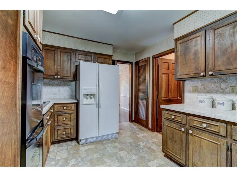 5655 Windy Ridge Drive, Sandy Springs, Georgia 30342, 5 Bedrooms Bedrooms, ,2 BathroomsBathrooms,Residential,Sold,5655 Windy Ridge Drive,5938712