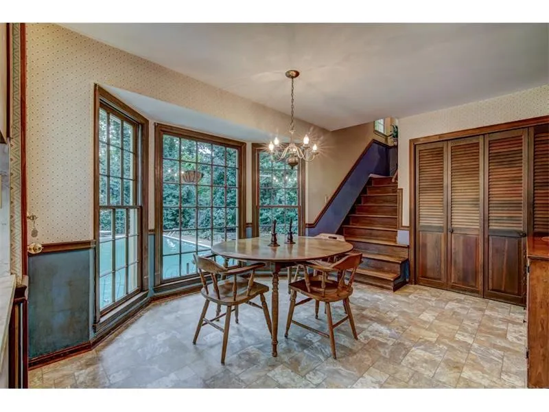 5655 Windy Ridge Drive, Sandy Springs, Georgia 30342, 5 Bedrooms Bedrooms, ,2 BathroomsBathrooms,Residential,Sold,5655 Windy Ridge Drive,5938712