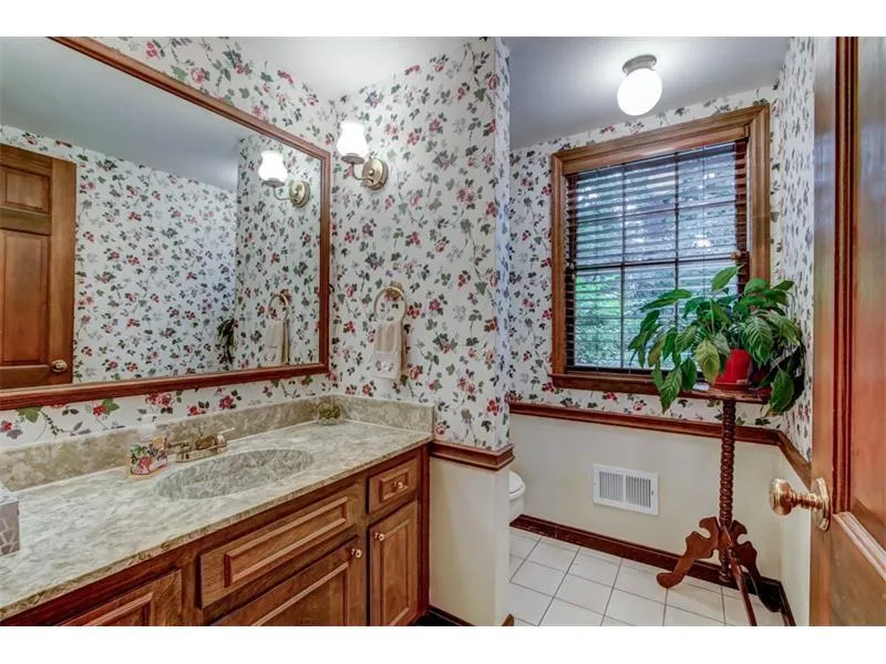 5655 Windy Ridge Drive, Sandy Springs, Georgia 30342, 5 Bedrooms Bedrooms, ,2 BathroomsBathrooms,Residential,Sold,5655 Windy Ridge Drive,5938712