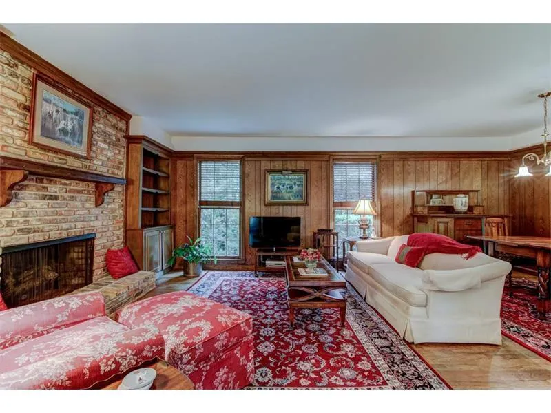 5655 Windy Ridge Drive, Sandy Springs, Georgia 30342, 5 Bedrooms Bedrooms, ,2 BathroomsBathrooms,Residential,Sold,5655 Windy Ridge Drive,5938712