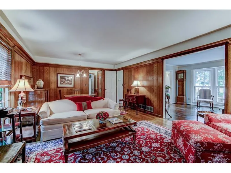 5655 Windy Ridge Drive, Sandy Springs, Georgia 30342, 5 Bedrooms Bedrooms, ,2 BathroomsBathrooms,Residential,Sold,5655 Windy Ridge Drive,5938712