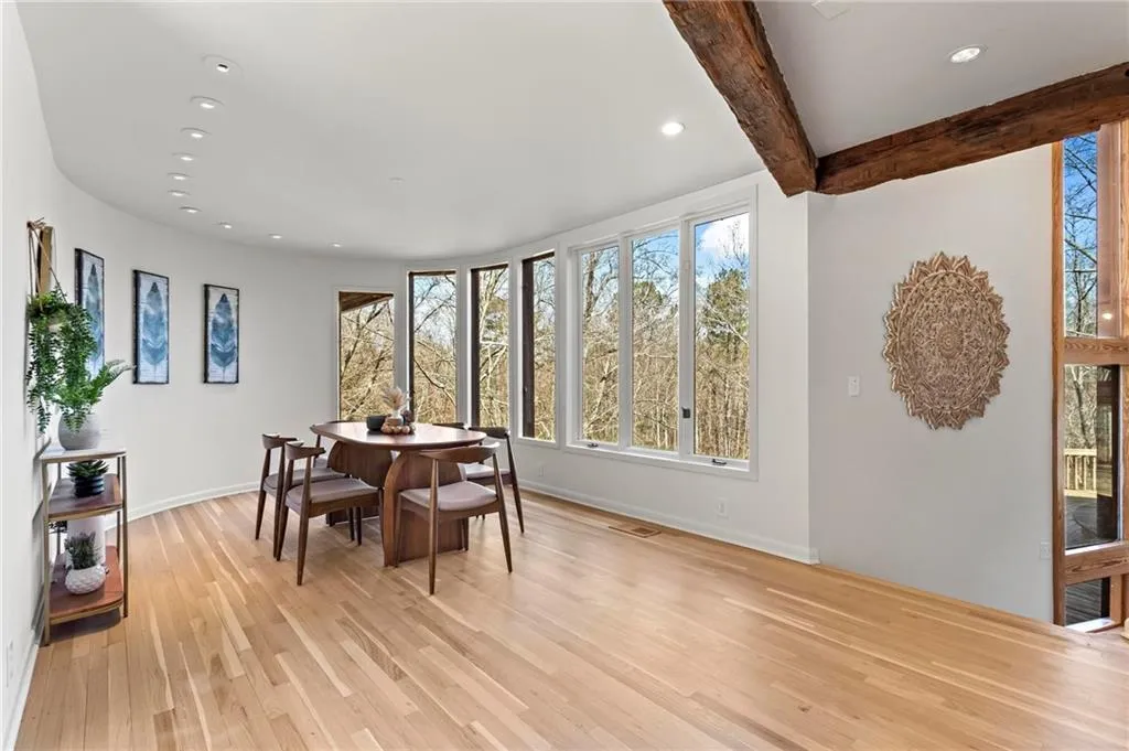 120 Laurel Drive Ne, Atlanta, Georgia 30342, 5 Bedrooms Bedrooms, ,5 BathroomsBathrooms,Residential,For Sale,120 Laurel Drive Ne,7663075