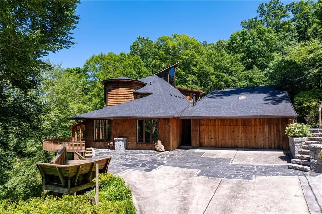 120 Laurel Drive Ne, Atlanta, Georgia 30342, 5 Bedrooms Bedrooms, ,5 BathroomsBathrooms,Residential,For Sale,120 Laurel Drive Ne,7663075