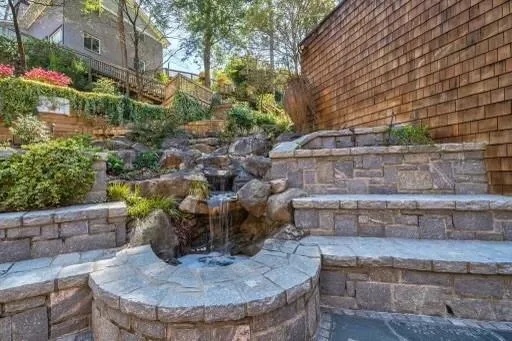 120 Laurel Drive Ne, Atlanta, Georgia 30342, 5 Bedrooms Bedrooms, ,5 BathroomsBathrooms,Residential,For Sale,120 Laurel Drive Ne,7663075