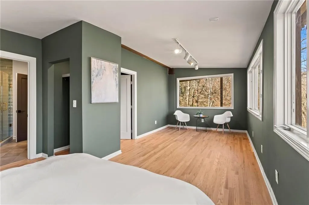 120 Laurel Drive Ne, Atlanta, Georgia 30342, 5 Bedrooms Bedrooms, ,5 BathroomsBathrooms,Residential,For Sale,120 Laurel Drive Ne,7663075
