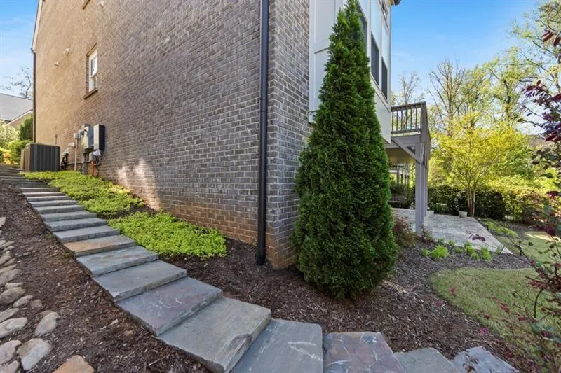 6454 Meridian Way, Atlanta, Georgia 30328, 5 Bedrooms Bedrooms, ,4 BathroomsBathrooms,Residential,For Sale,6454 Meridian Way,7625222