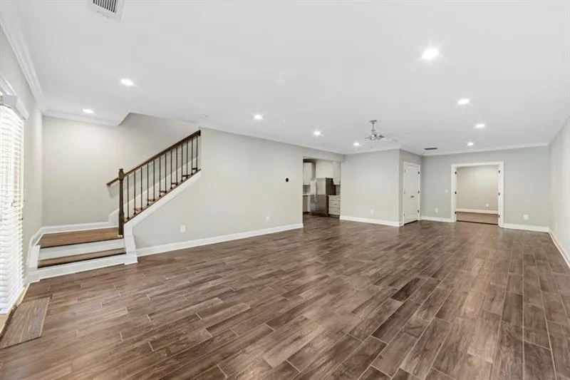 6454 Meridian Way, Atlanta, Georgia 30328, 5 Bedrooms Bedrooms, ,4 BathroomsBathrooms,Residential,For Sale,6454 Meridian Way,7625222