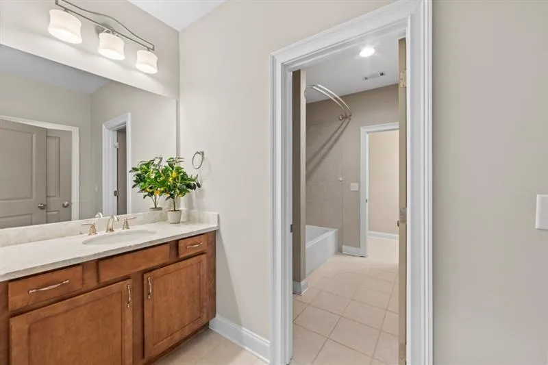 6454 Meridian Way, Atlanta, Georgia 30328, 5 Bedrooms Bedrooms, ,4 BathroomsBathrooms,Residential,For Sale,6454 Meridian Way,7625222