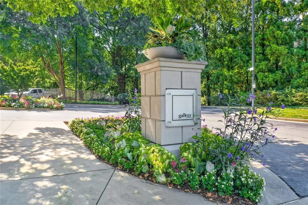 2795 Peachtree Road Ne Unit 802, Atlanta, Georgia 30305, 2 Bedrooms Bedrooms, 0 ,2 BathroomsBathrooms,Residential,For Sale,2795 Peachtree Road Ne Unit 802,7823554