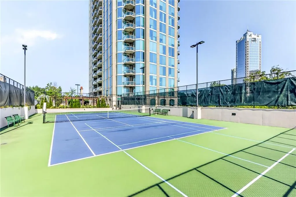 2795 Peachtree Road Ne Unit 802, Atlanta, Georgia 30305, 2 Bedrooms Bedrooms, 0 ,2 BathroomsBathrooms,Residential,For Sale,2795 Peachtree Road Ne Unit 802,7823554