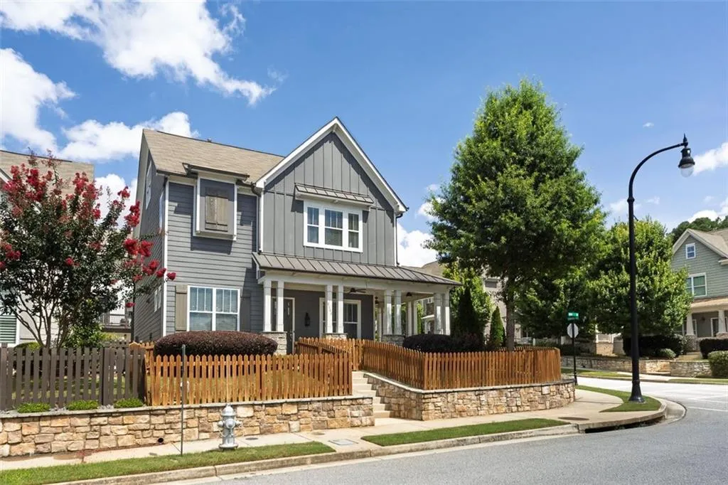 2108 Drew Drive Nw, Atlanta, Georgia 30318, 4 Bedrooms Bedrooms, ,3 BathroomsBathrooms,Residential,For Sale,2108 Drew Drive Nw,7619178