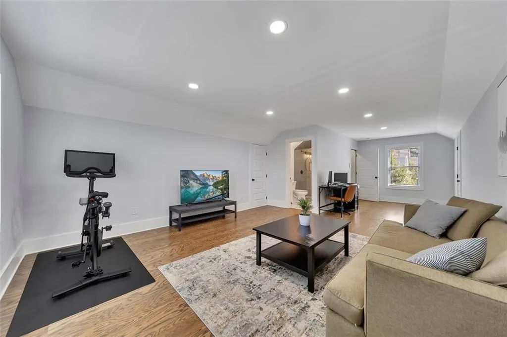 2108 Drew Drive Nw, Atlanta, Georgia 30318, 4 Bedrooms Bedrooms, ,3 BathroomsBathrooms,Residential,For Sale,2108 Drew Drive Nw,7619178
