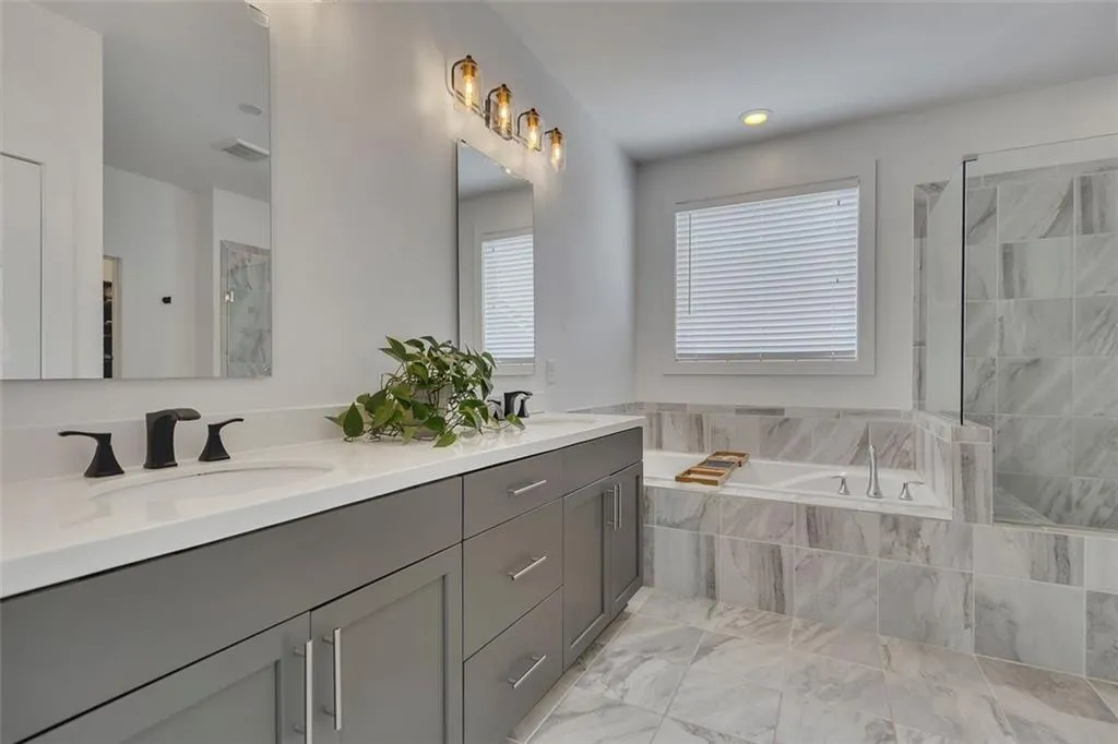 2108 Drew Drive Nw, Atlanta, Georgia 30318, 4 Bedrooms Bedrooms, ,3 BathroomsBathrooms,Residential,For Sale,2108 Drew Drive Nw,7619178