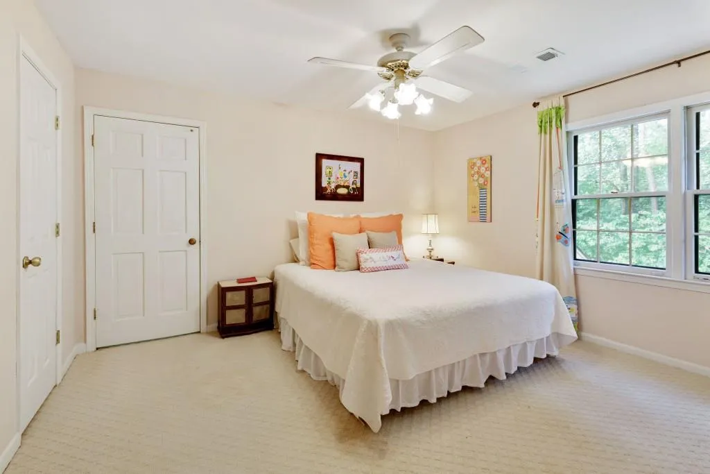470 Cambridge Way, Sandy Springs, Georgia 30328, 4 Bedrooms Bedrooms, ,3 BathroomsBathrooms,Residential,Sold,470 Cambridge Way,6769454