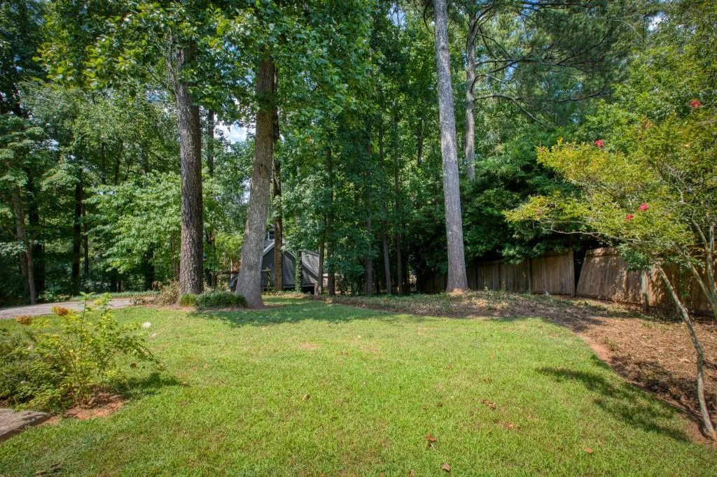 470 Cambridge Way, Sandy Springs, Georgia 30328, 4 Bedrooms Bedrooms, ,3 BathroomsBathrooms,Residential,Sold,470 Cambridge Way,6769454