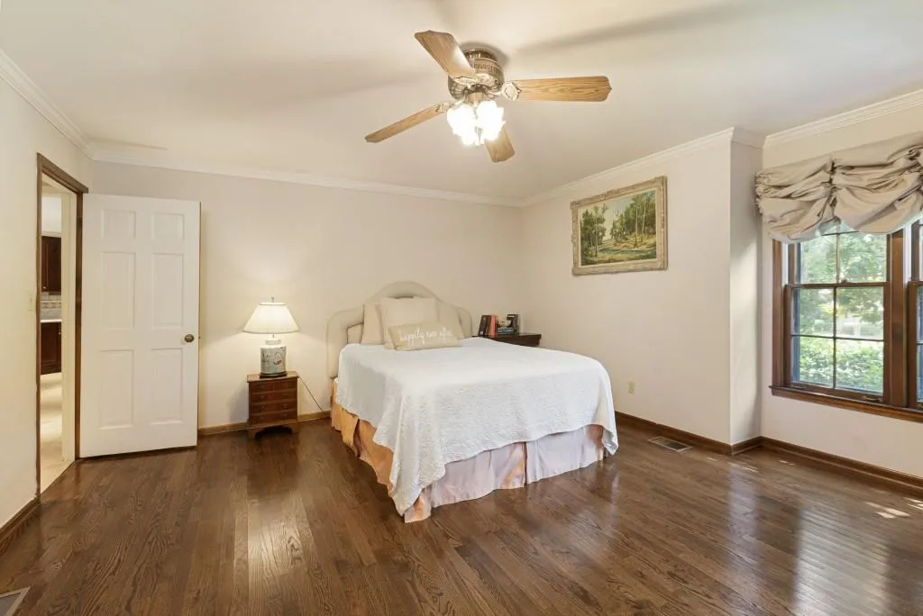 470 Cambridge Way, Sandy Springs, Georgia 30328, 4 Bedrooms Bedrooms, ,3 BathroomsBathrooms,Residential,Sold,470 Cambridge Way,6769454